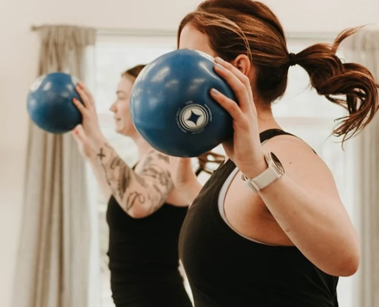 women work out at Kohr Method