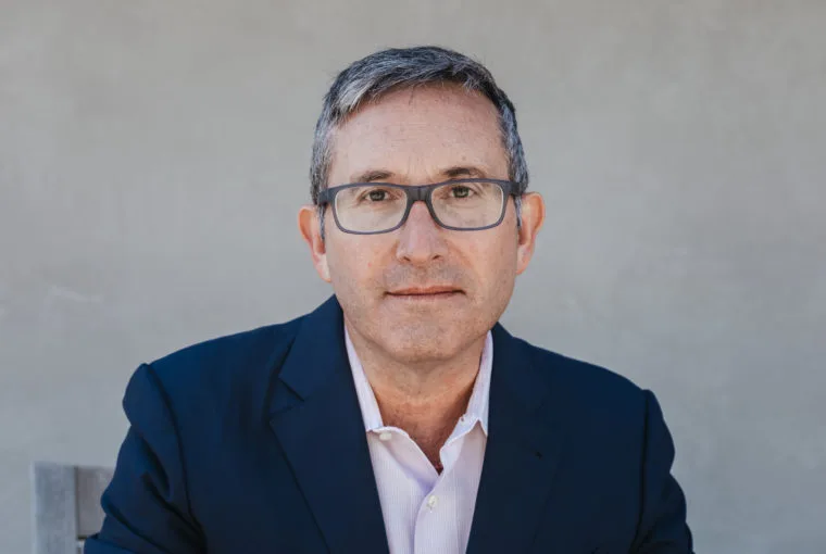 A headshot of Oura CEO Tom Hale