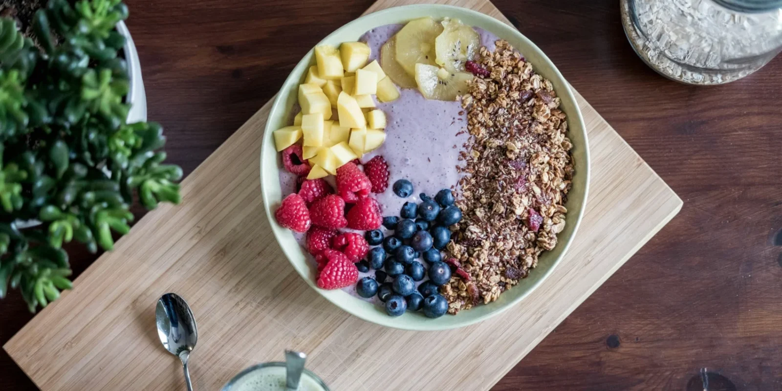 a platter of healthy food / food tracking