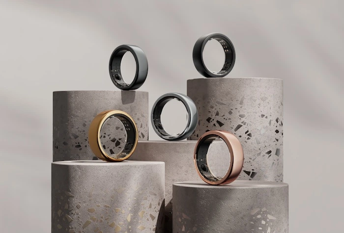 Five Oura Rings displayed next to each other