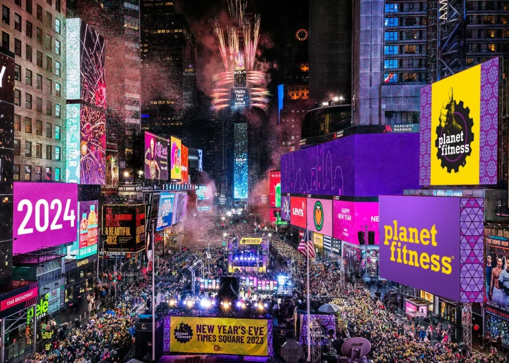 an image of Planet Fitness branding in Times Square for New Years Eve.