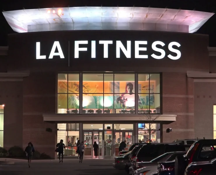 exterior of an LA Fitness gym